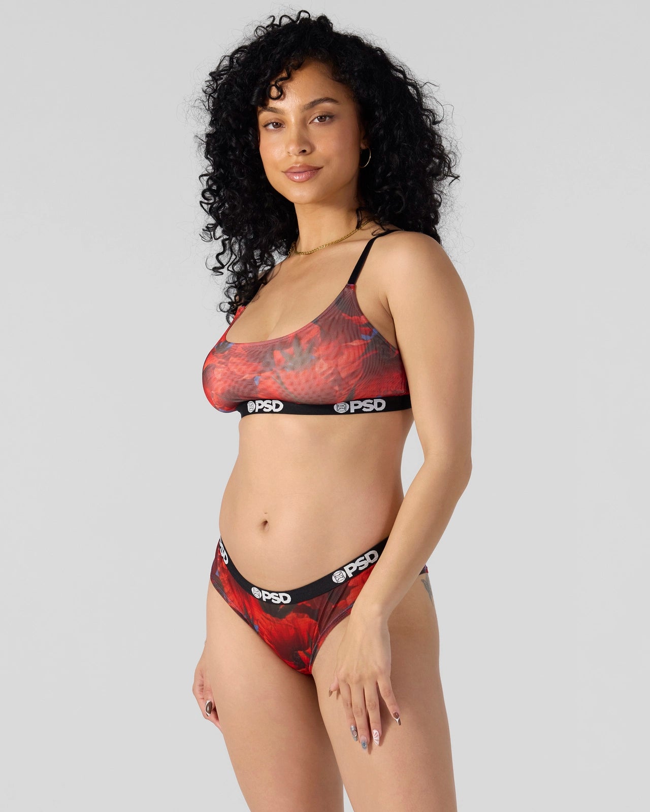 Izabela Guedes - Poppy High - Image 3